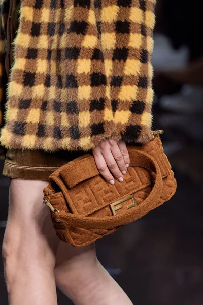 Look 26